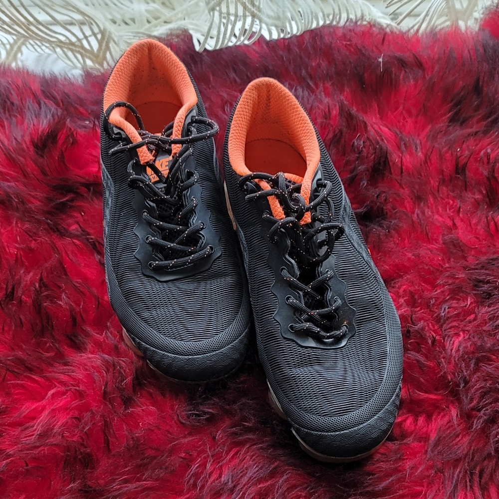 Nike Air Vapormax running shoes orange and black men's size 10